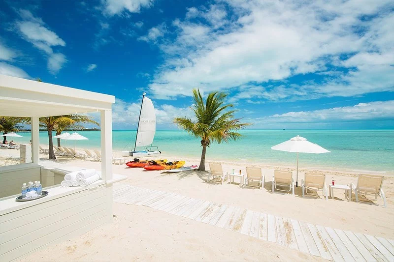 ☀️ With white sand and turquoise blue water, Turks & Caicos Islands boast some of the best beaches in the